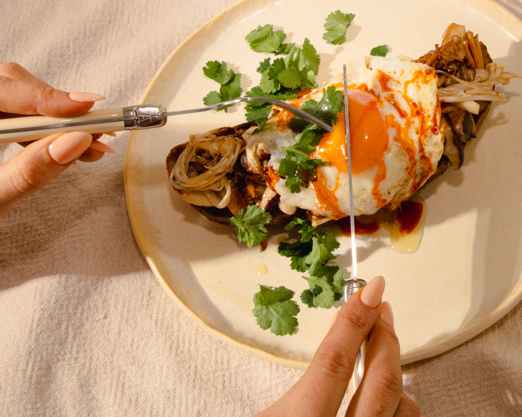 MUSHROOM BREAKFAST TOAST WITH PIROS